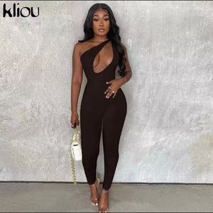 pretty girl one pieces